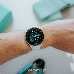 Garmin Forerunner 265s Czarna ramka z kopertą w kolorze mlecznego kwarcu z silikonowym paskiem w kolorze mlecznego kwarcu/mięty 2
