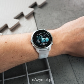 Forerunner 570 42 mm Aluminiowy w kolorze Cloud Blue z półprzezroczystym paskiem w kolorze Whitestone/Cloud Blue 2