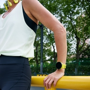 Suunto Run Lime z silikonowym paskiem 2