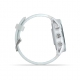 Forerunner 570 42 mm Aluminiowy w kolorze Cloud Blue z półprzezroczystym paskiem w kolorze Whitestone/Cloud Blue