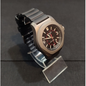 Zegarek Victorinox I.N.O.X. Professional Diver 241733 2