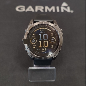 Fenix 8 51 mm AMOLED Sapphire Carbon grey DLC z Czarno-szarym paskiem
