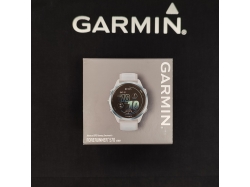 Forerunner 570 42 mm Aluminiowy w kolorze Cloud Blue z półprzezroczystym paskiem w kolorze Whitestone/Cloud Blue